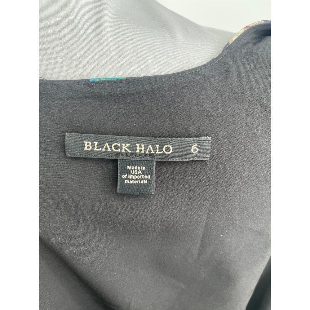Black Halo Jackie O Sheath Holographic Floral Print
Black Knee Length Dress 6 - Picture 10 of 10